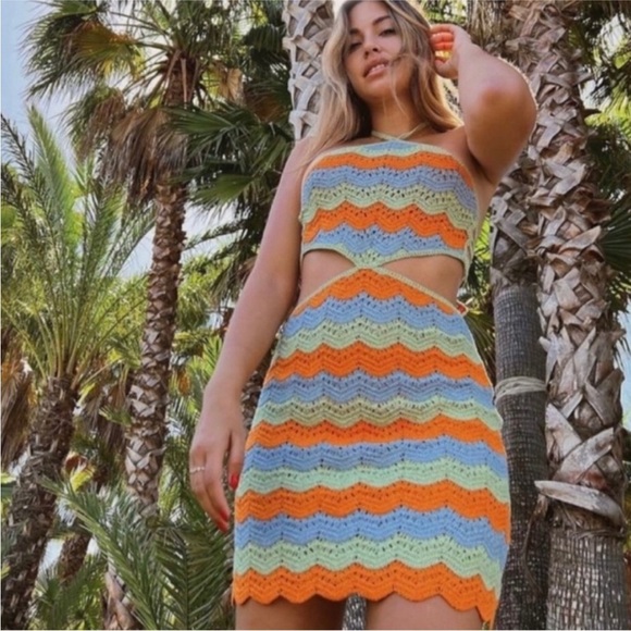 Zara limited edition crochet mini dress BLOGGERS FAVORITE!! - Picture 1 of 15